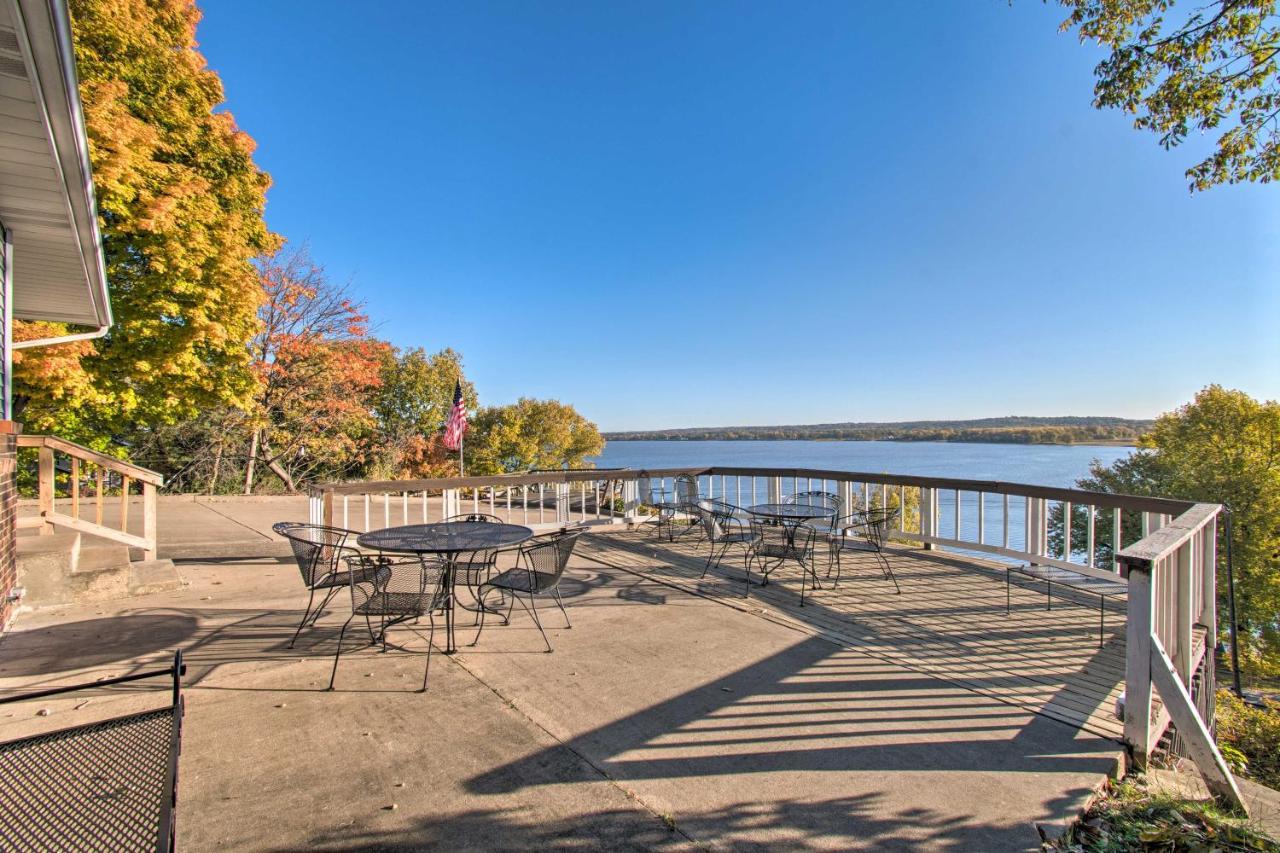 Watch The Sunrise At This Quaint Lake-View Cottage Peoria Buitenkant foto